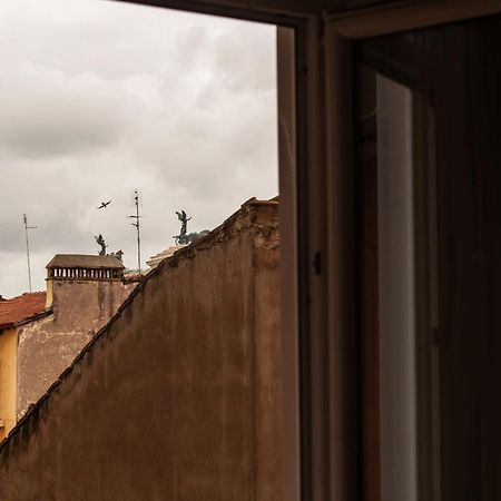 Colosseum View Accomodation Rome Exterior photo